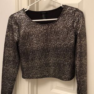 Glittery long sleeved crop top!